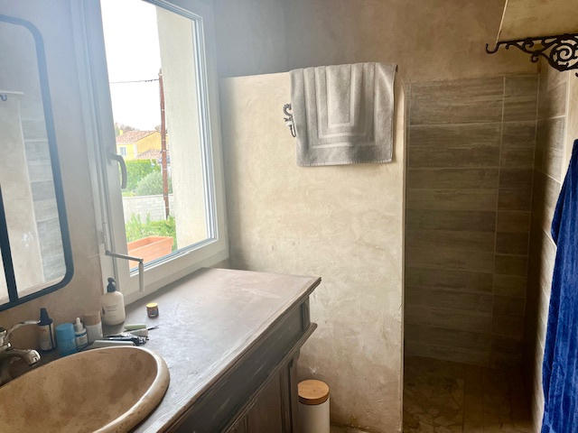 Appartement - 75 m² - 2 pièces