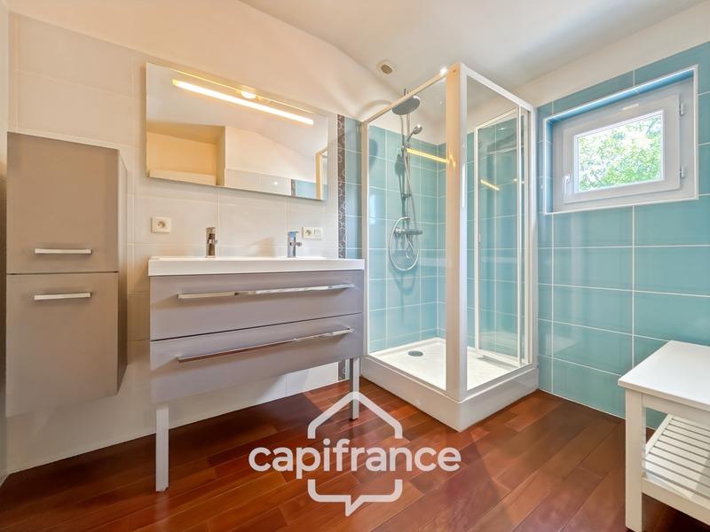 Maison - 177 m² - 6 pièces