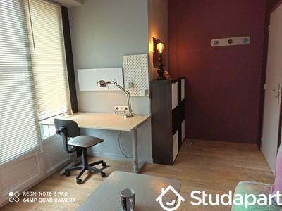 Chambre - 12 m² - 1 pièce