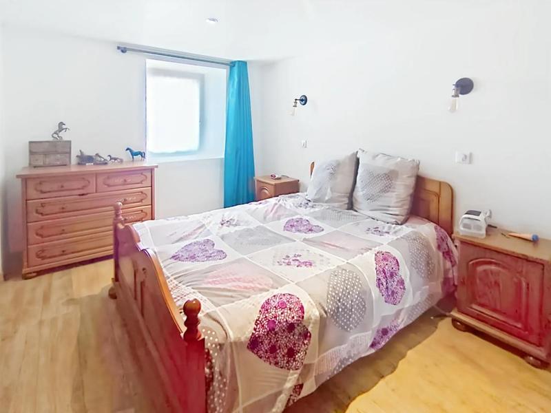 Maison - 300 m² - 9 pièces