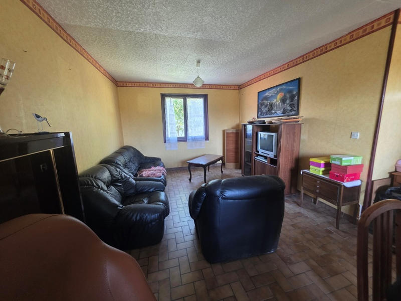 Maison - 97 m² - 5 pièces