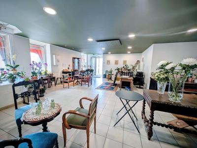 Local commercial - 99 m² - 2 pièces