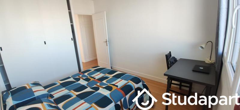 Chambre - 11 m² - 1 pièce