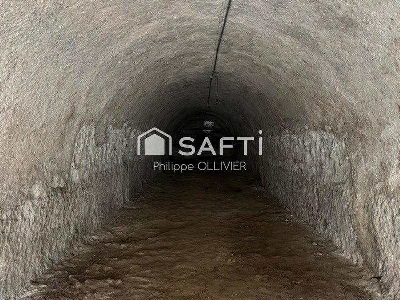 Maison - 186 m² - 1 pièce