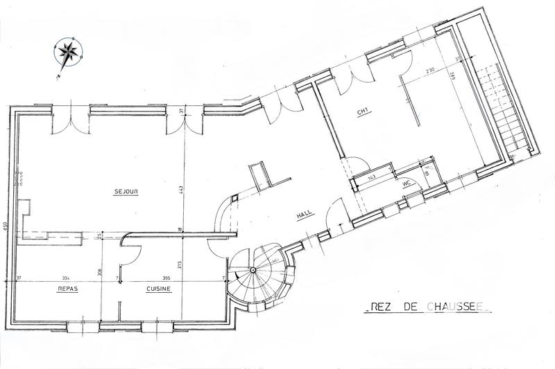 Maison - 290 m² - 7 pièces