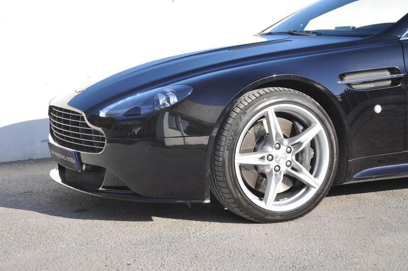 Aston Martin V8 Vantage s Coupe Sportshift II