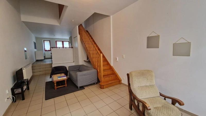 Maison - 225 m² - 10 pièces