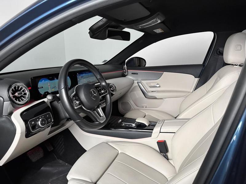 Mercedes Classe a Berline 180d 7g-Dct Cuir Chauff Regul Grand Gps Digital Cockpit Camera Tel 116 Ch