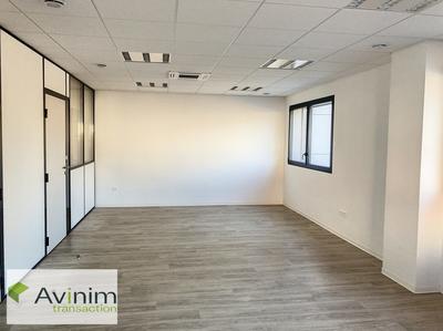 Bureau - 490 m²
