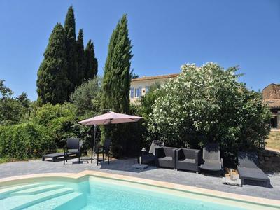 Maison - 405 m² - 15 pièces