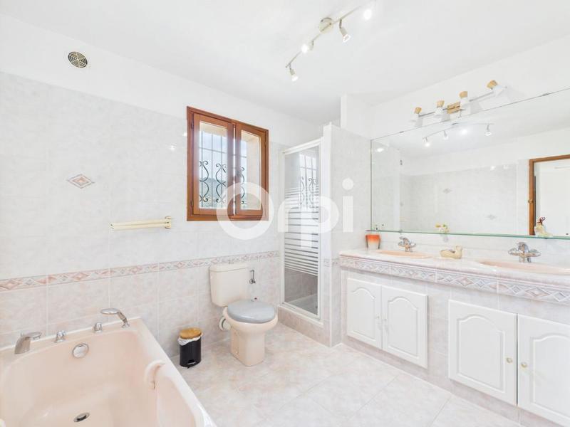 Villa - 134 m² - 4 pièces