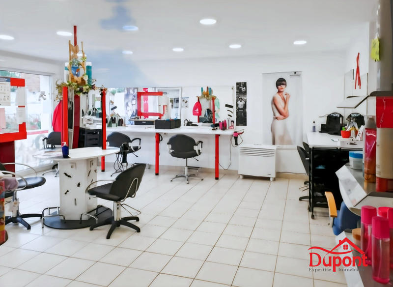 Maison - 240 m² - 6 pièces