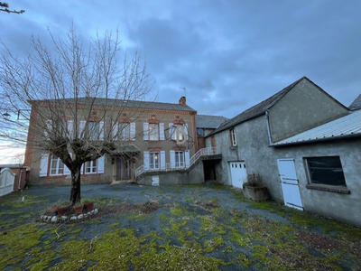 Maison - 170 m² - 5 pièces