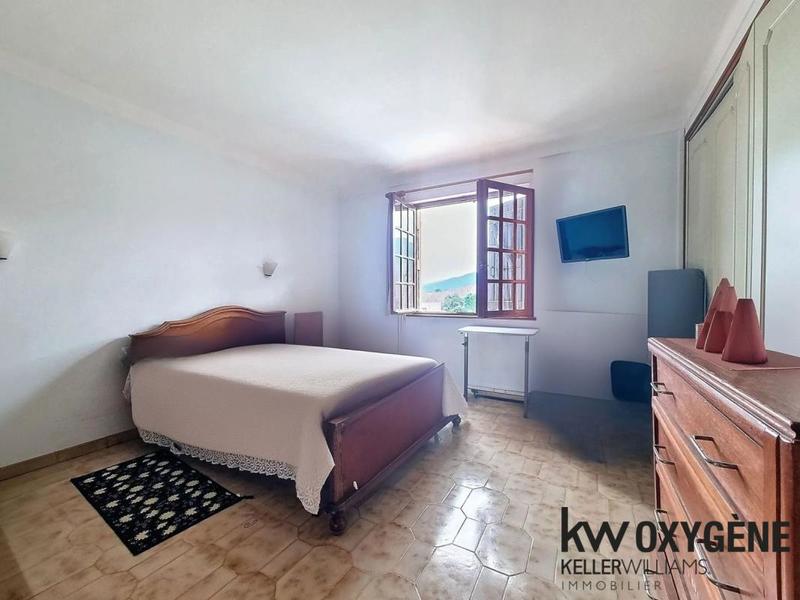 Pavillon - 170 m² - 5 pièces