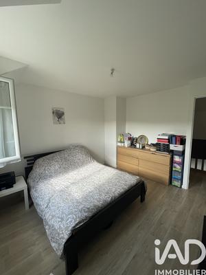 Maison - 80 m² - 5 pièces