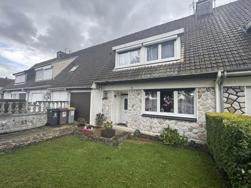 Maison - 99 m² - 5 pièces