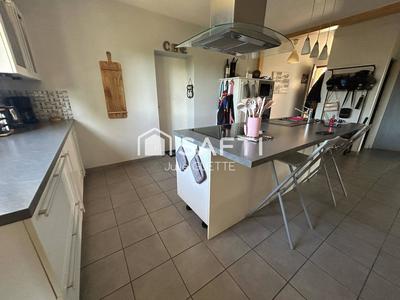 Maison - 98 m² - 4 pièces