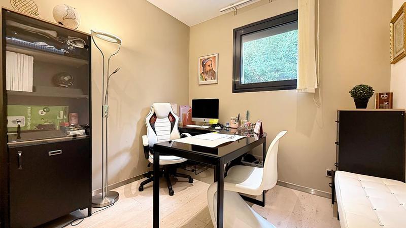 Maison - 353 m² - 7 pièces