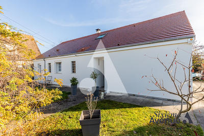 Maison - 121 m² - 6 pièces