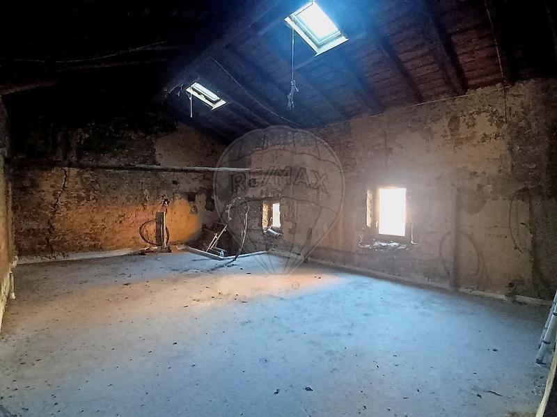 Appartement - 100 m² - 2 pièces