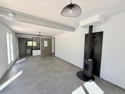 Maison ancienne - 98 m² - 4 pièces