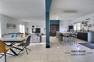 Maison contemporaine - 172 m² - 6 pièces