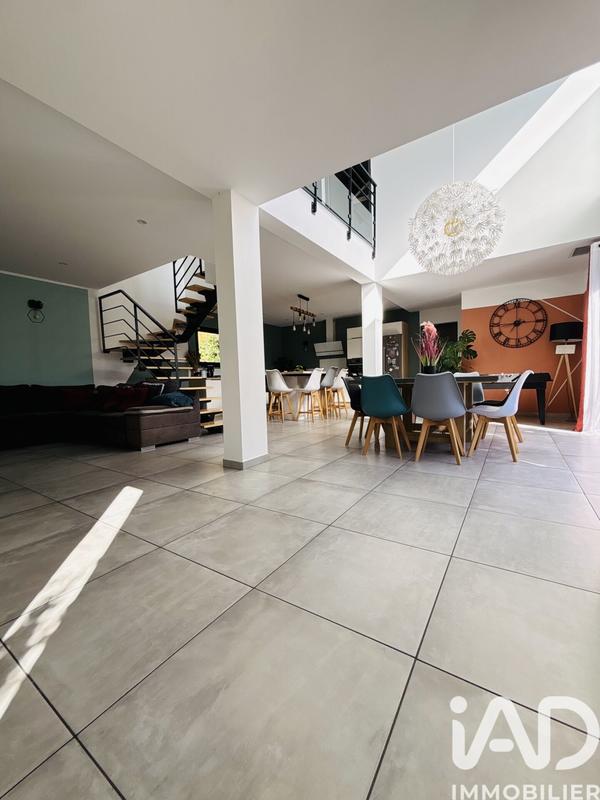 Maison - 135 m² - 5 pièces