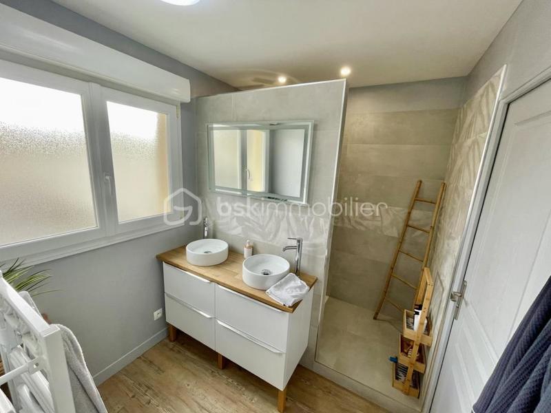 Maison - 193 m² - 7 pièces