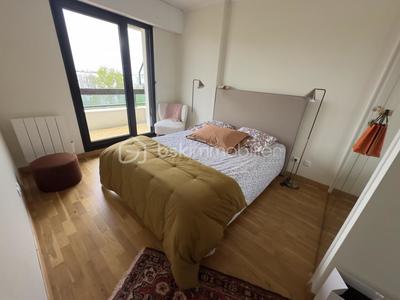 Appartement - 86 m² - 4 pièces