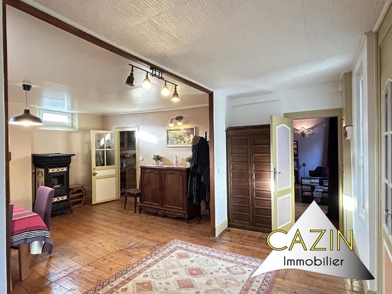 Maison - 201 m² - 8 pièces