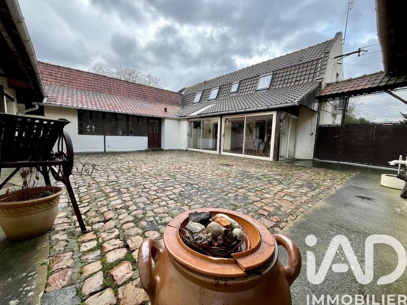 Maison - 122 m² - 7 pièces