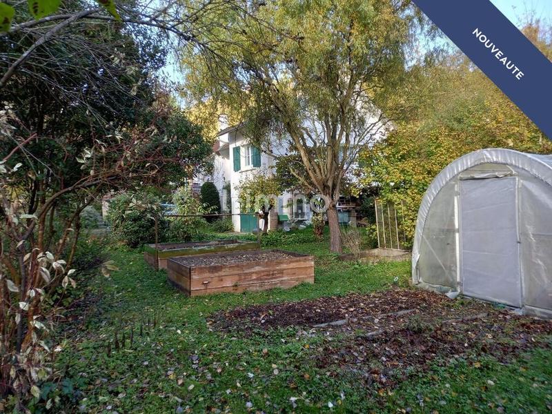 Maison - 100 m² - 4 pièces