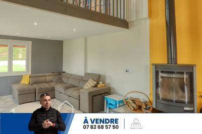 Maison - 200 m² - 5 pièces