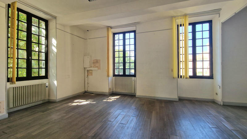 Maison - 210 m² - 7 pièces