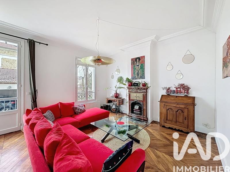 Maison - 233 m² - 8 pièces