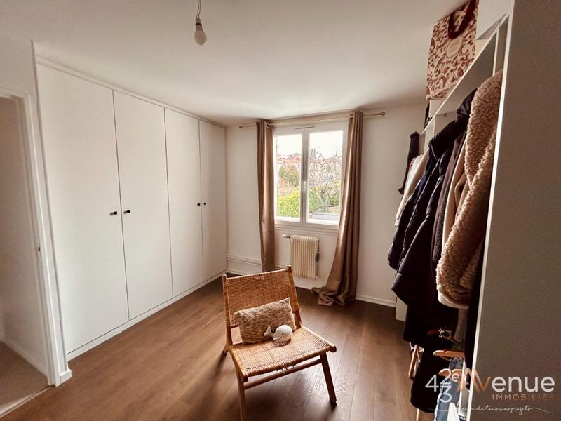 Maison - 111 m² - 5 pièces