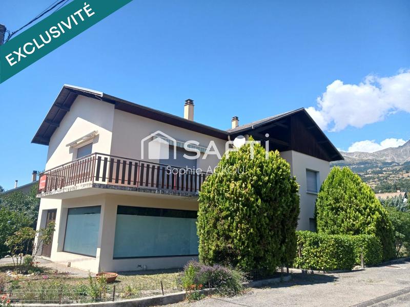 Maison - 315 m² - 7 pièces