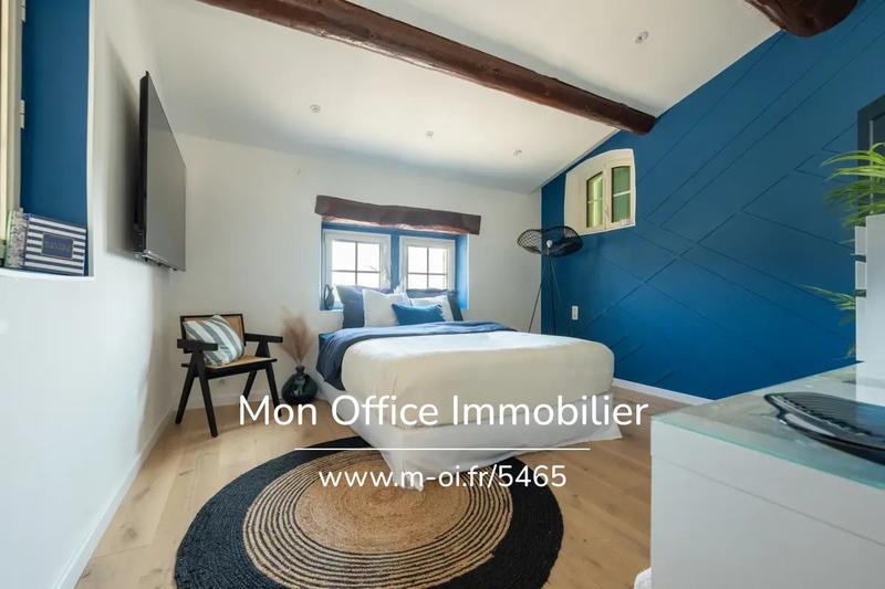 Mas - 310 m² - 9 pièces