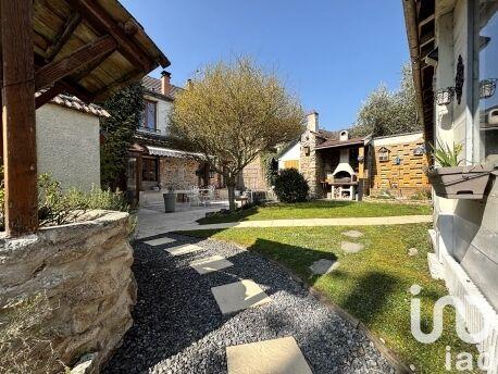 Maison - 176 m² - 6 pièces