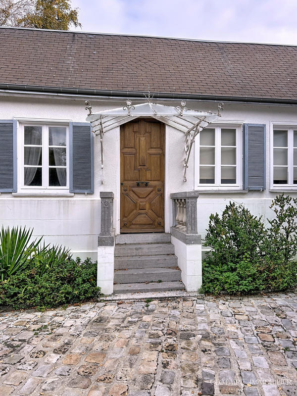 Maison ancienne - 340 m² - 10 pièces