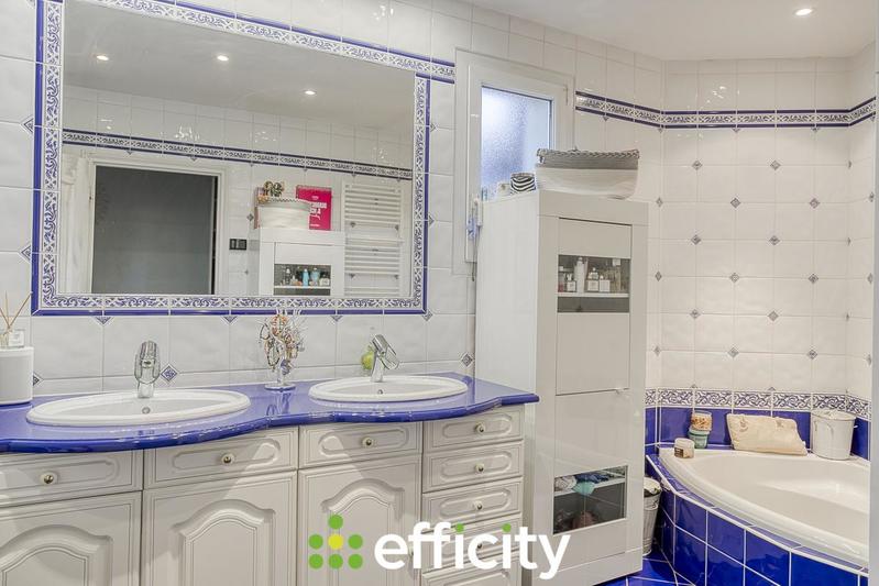 Maison - 190 m² - 5 pièces