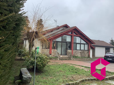 Villa - 99 m² - 5 pièces