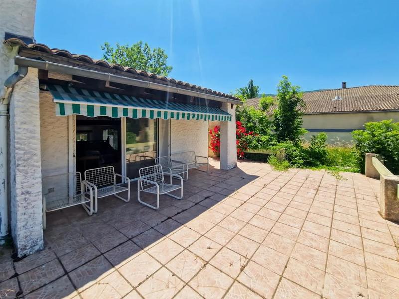 Maison - 135 m² - 7 pièces