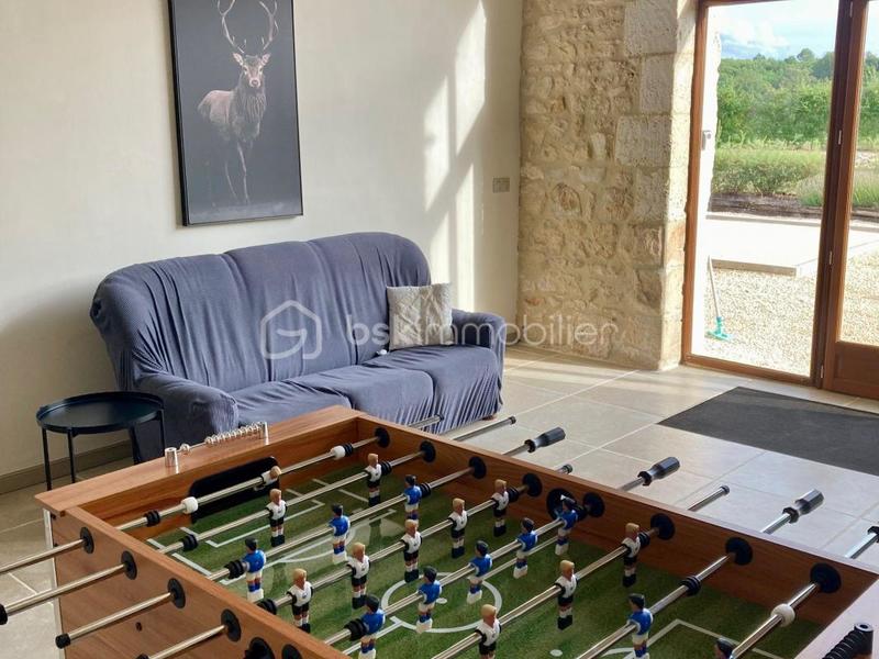 Demeure - 337 m² - 12 pièces