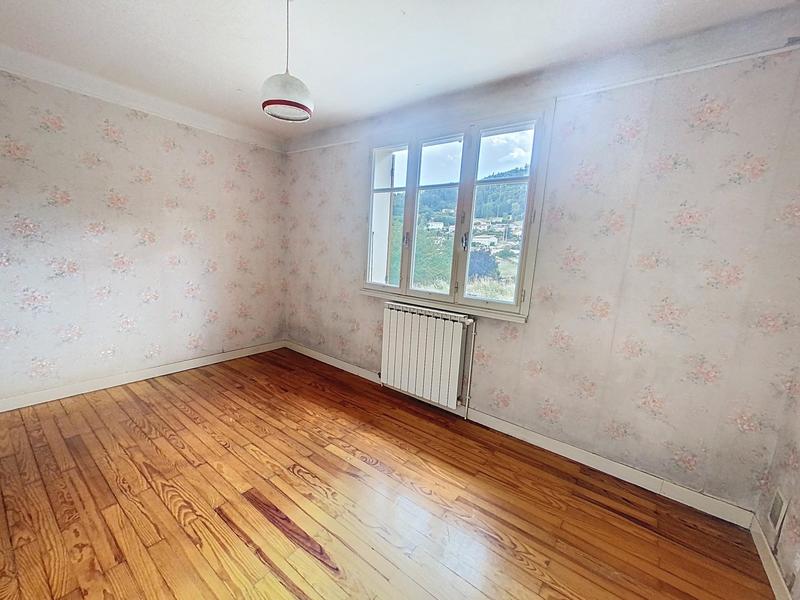 Maison - 84 m² - 5 pièces