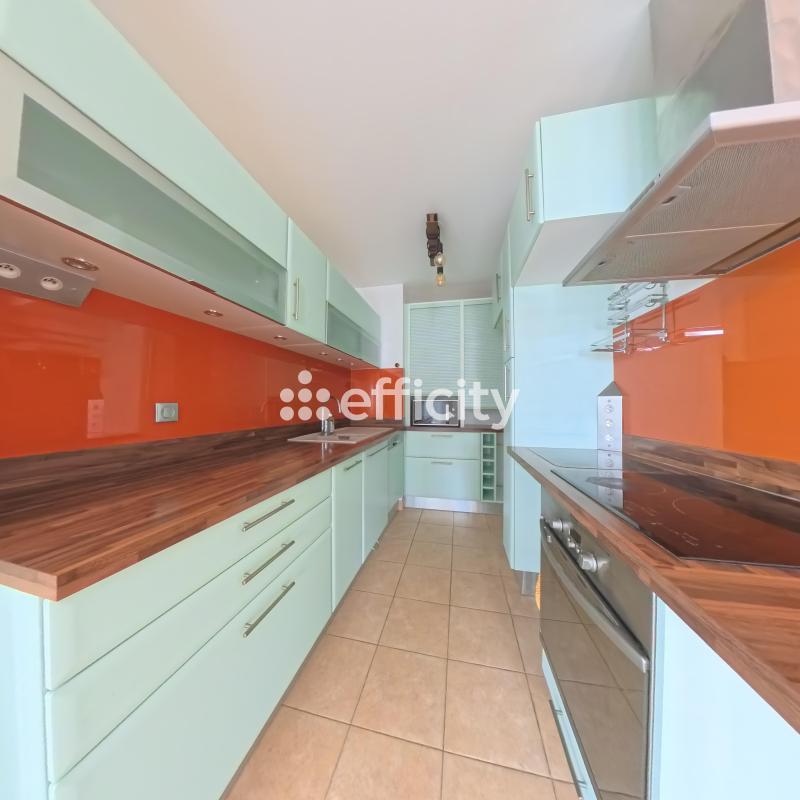 Appartement - 83 m² - 4 pièces