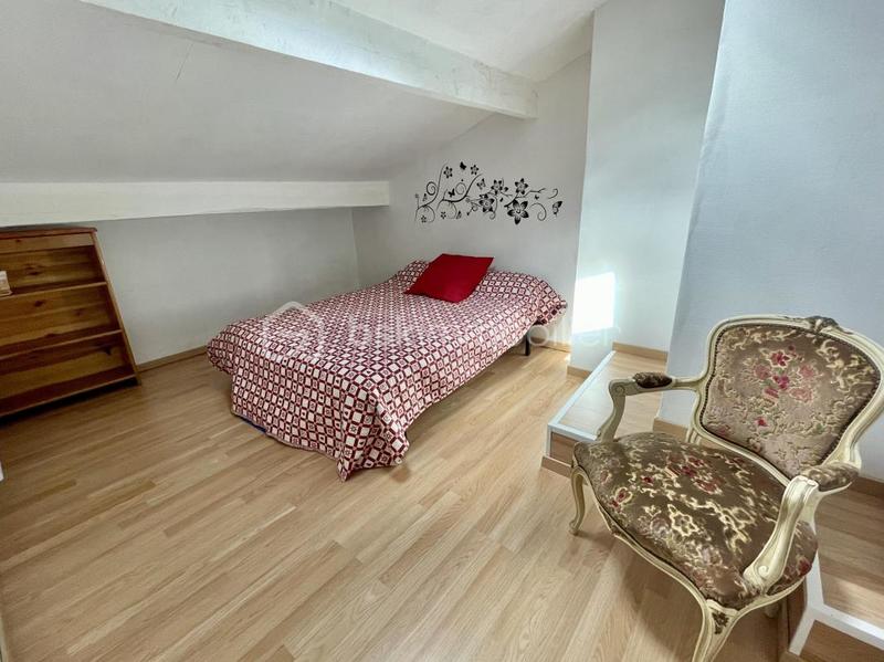 Maison - 180 m² - 9 pièces