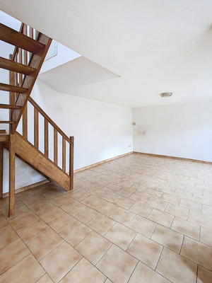 Maison - 99 m² - 5 pièces