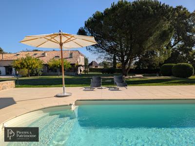 Propriété - 362 m² - 11 pièces