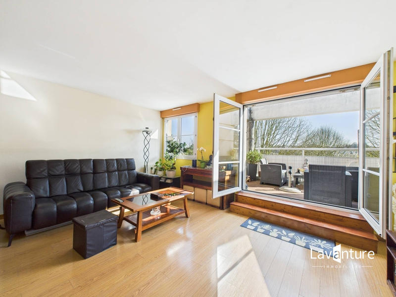 Appartement - 81 m² - 4 pièces